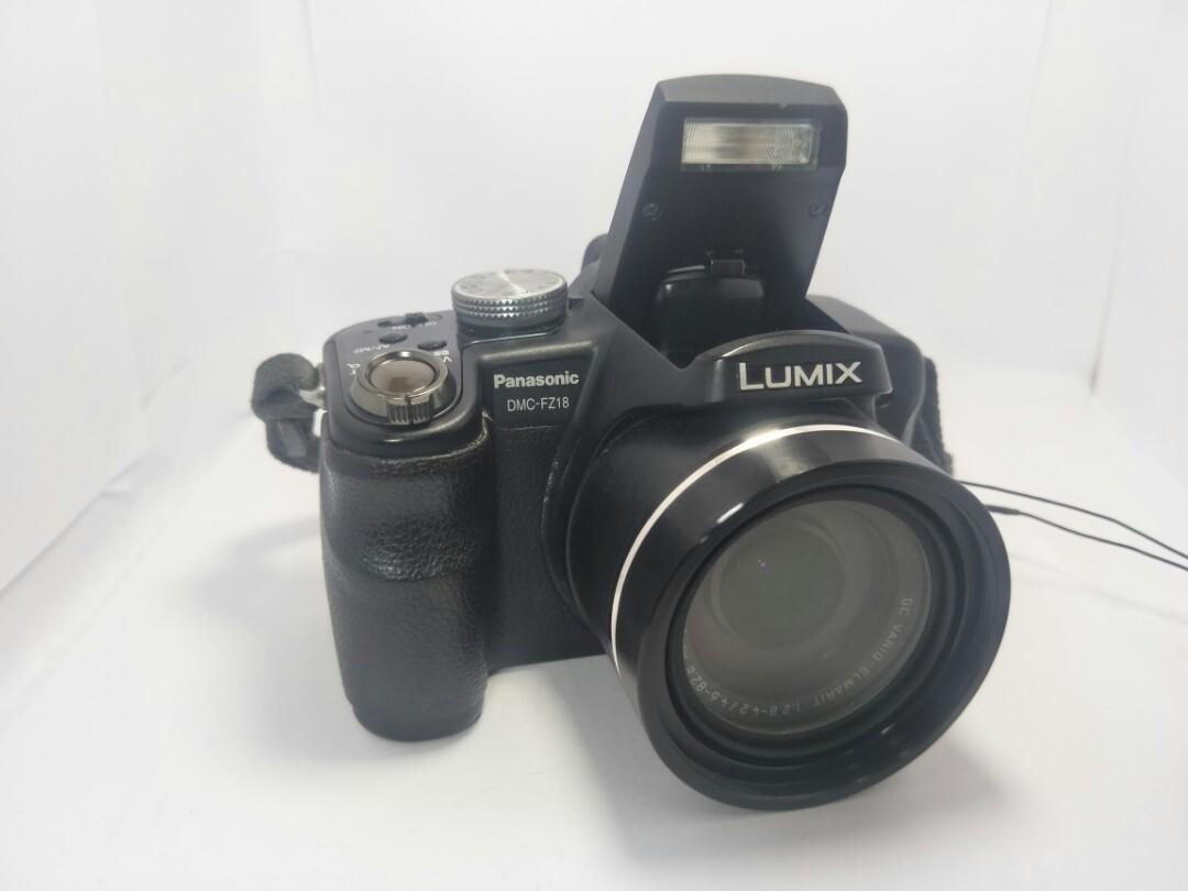Camera digital Panasonic lumix HD model DMCFZ18 complete full set box
