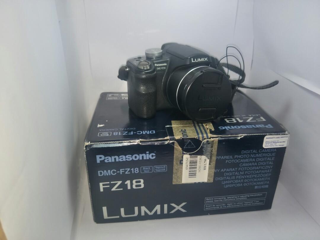 Camera digital Panasonic lumix HD model DMCFZ18 complete full set box