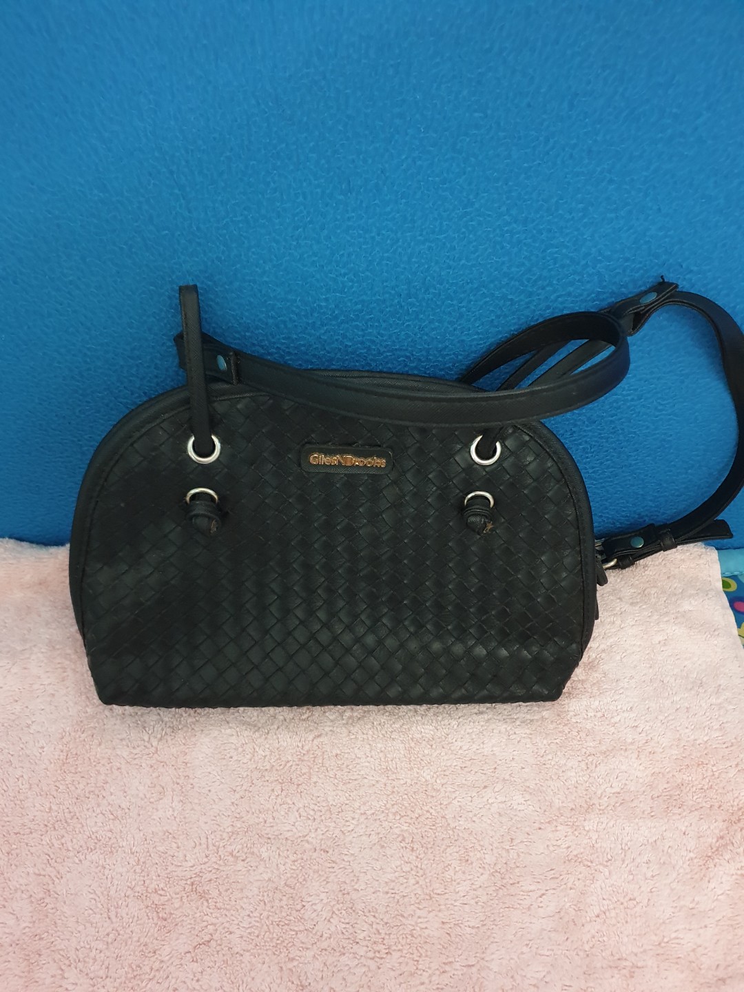 purse with face