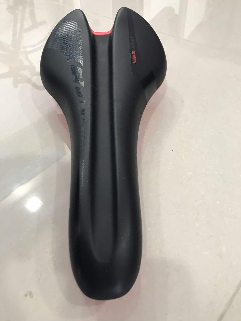 giant contact upright saddle