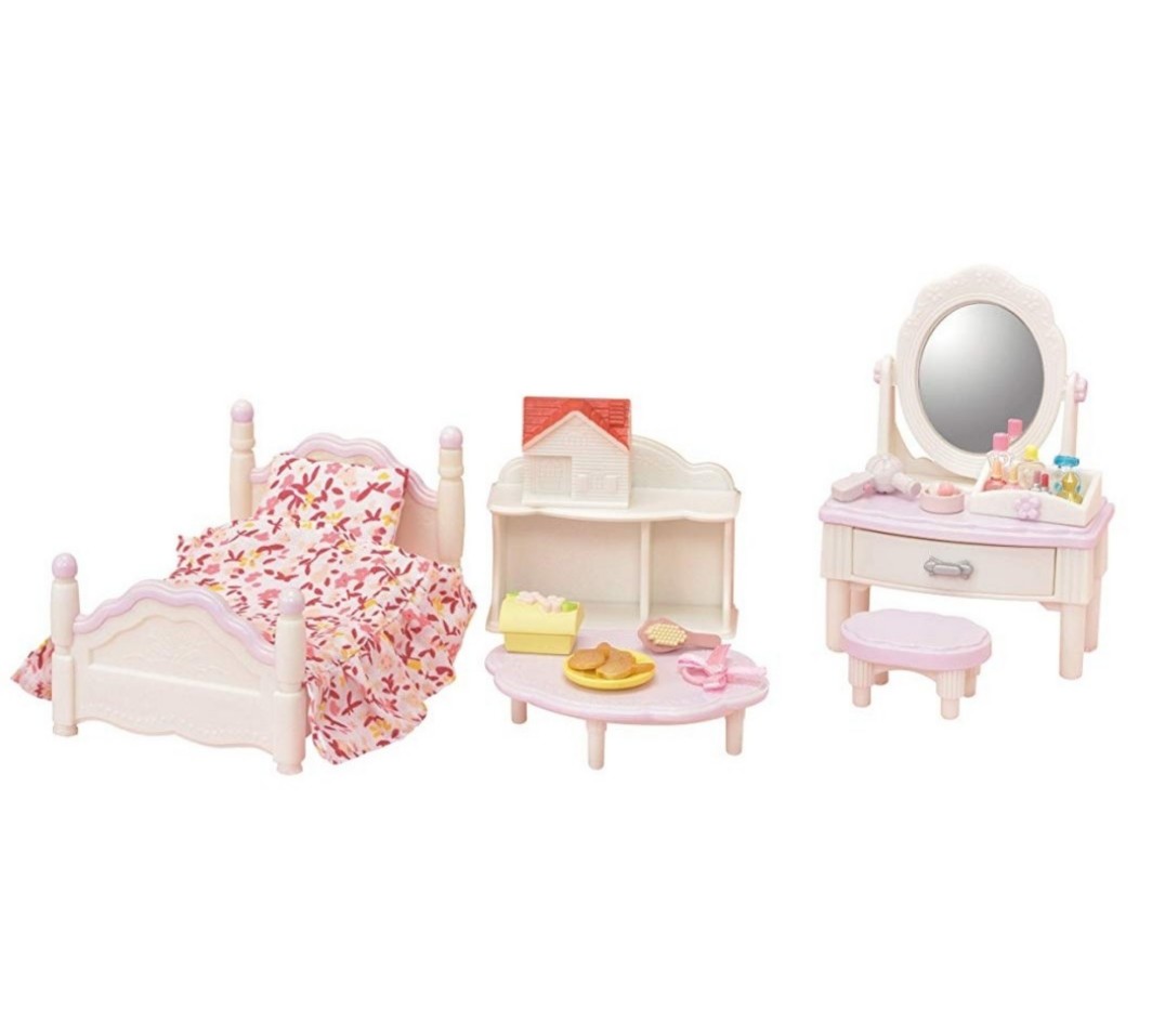 sylvanian dressing table