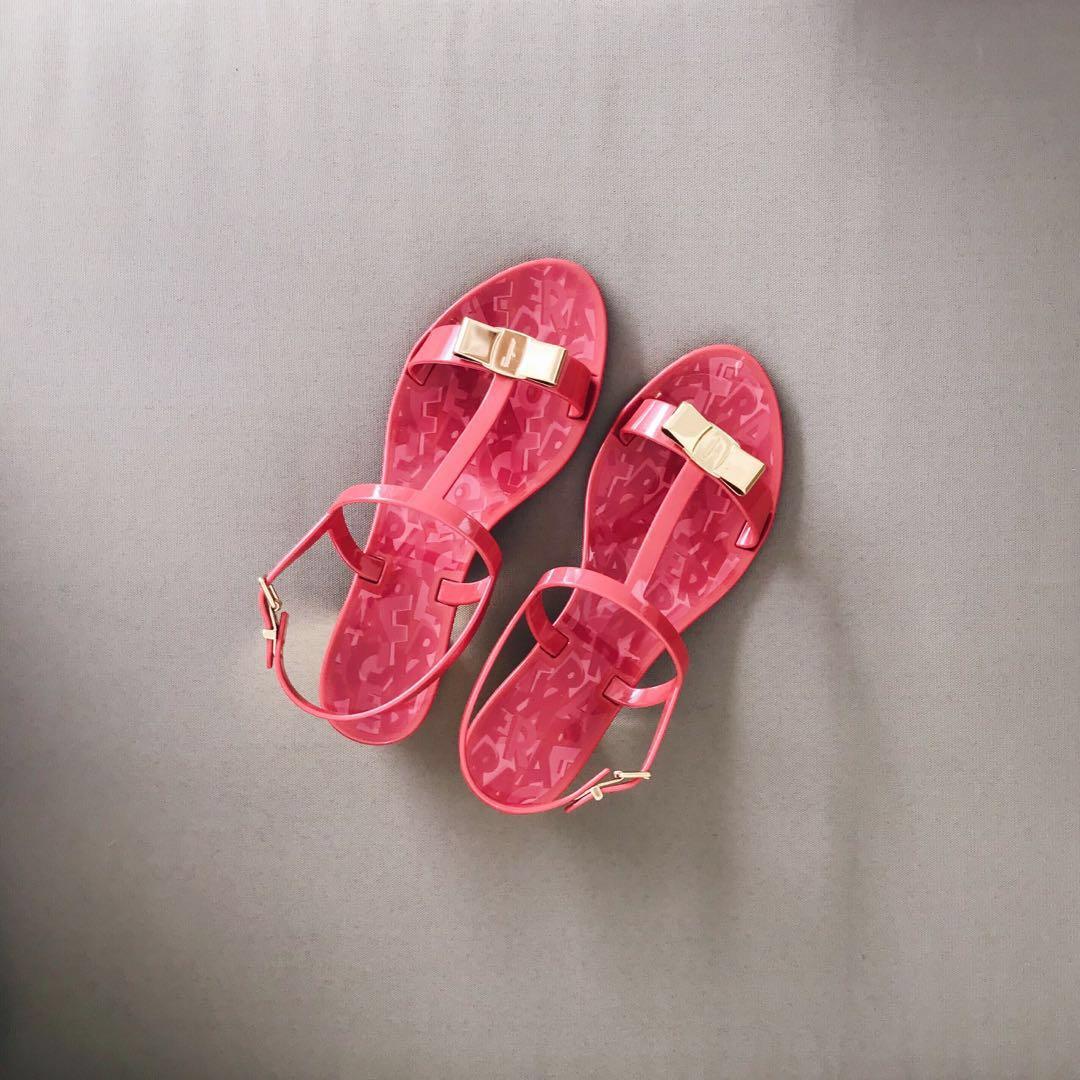 Ferragamo favilia jelly sandals top