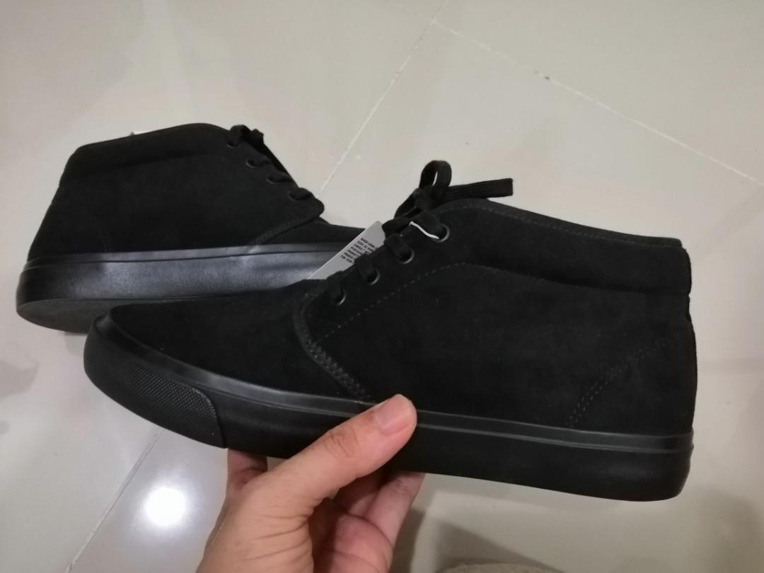 Uniqlo chukka sneakers review store