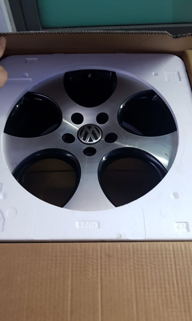 Volkswagen Golf Gti Mk6 Detroit Rims Car Accessories Tyres Rims On Carousell