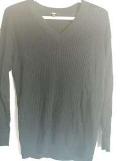 Women's marino wool navy sweater vneck (small)