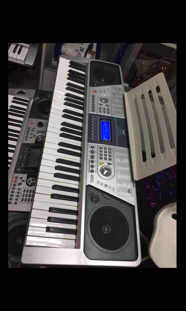61 keys piano keyboard for beginners, Hobbies &amp; Toys, Music &amp; Media ...