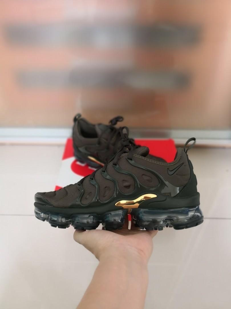 vapormax khaki cargo