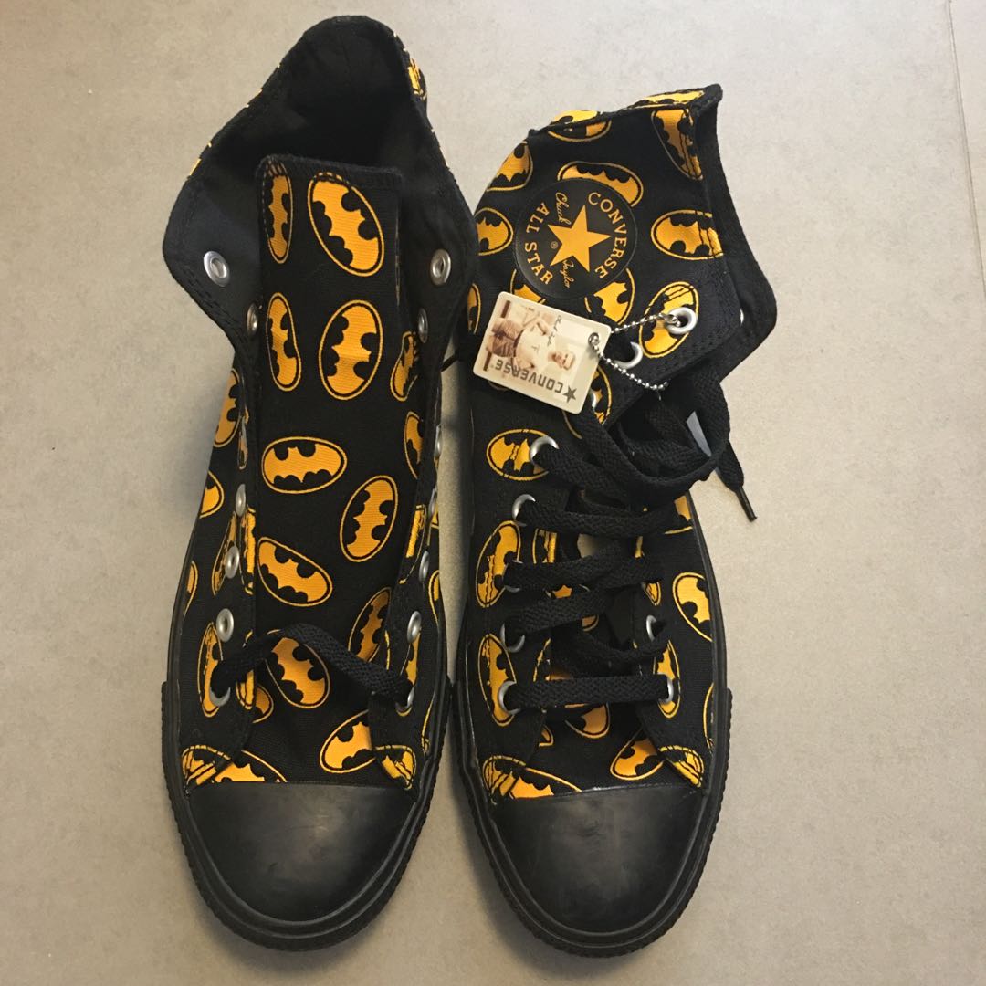 converse dc comics