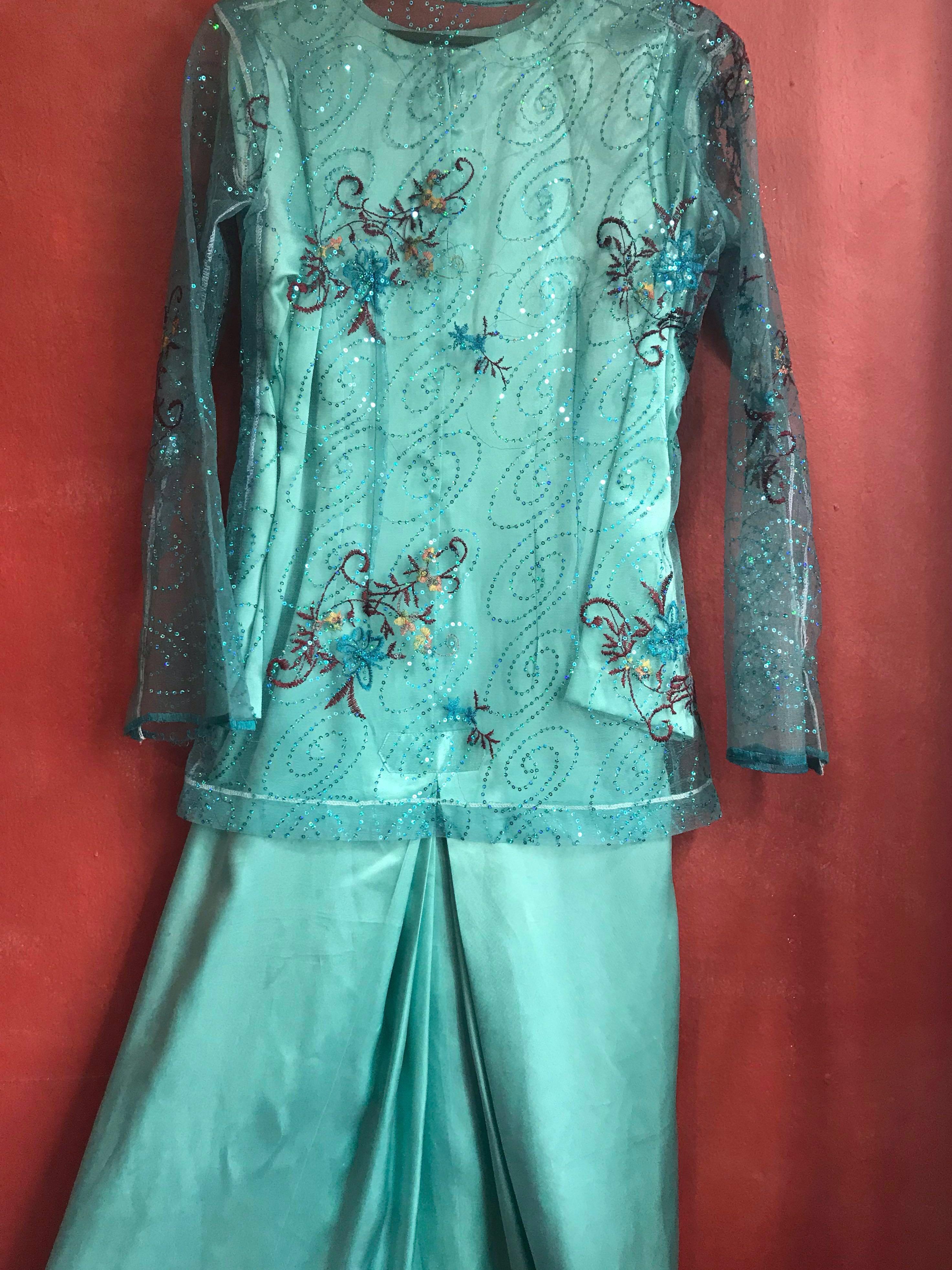 Outer lace dress sales