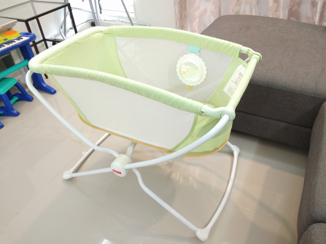 Fisher price hot sale baby cot