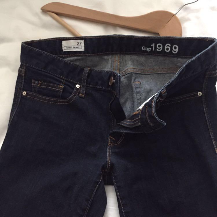 size 27 jeans gap