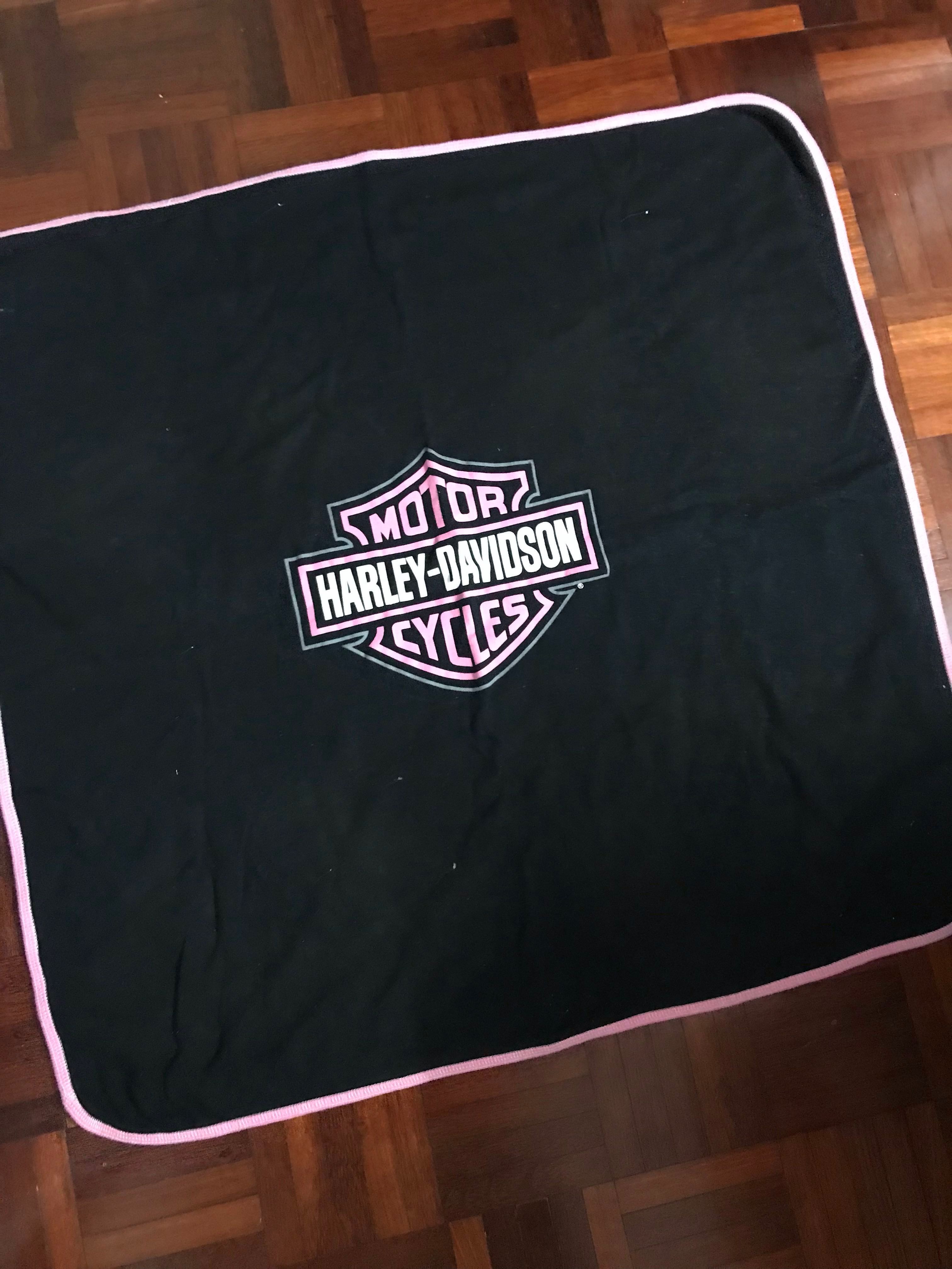 Harley davidson receiving blanket top