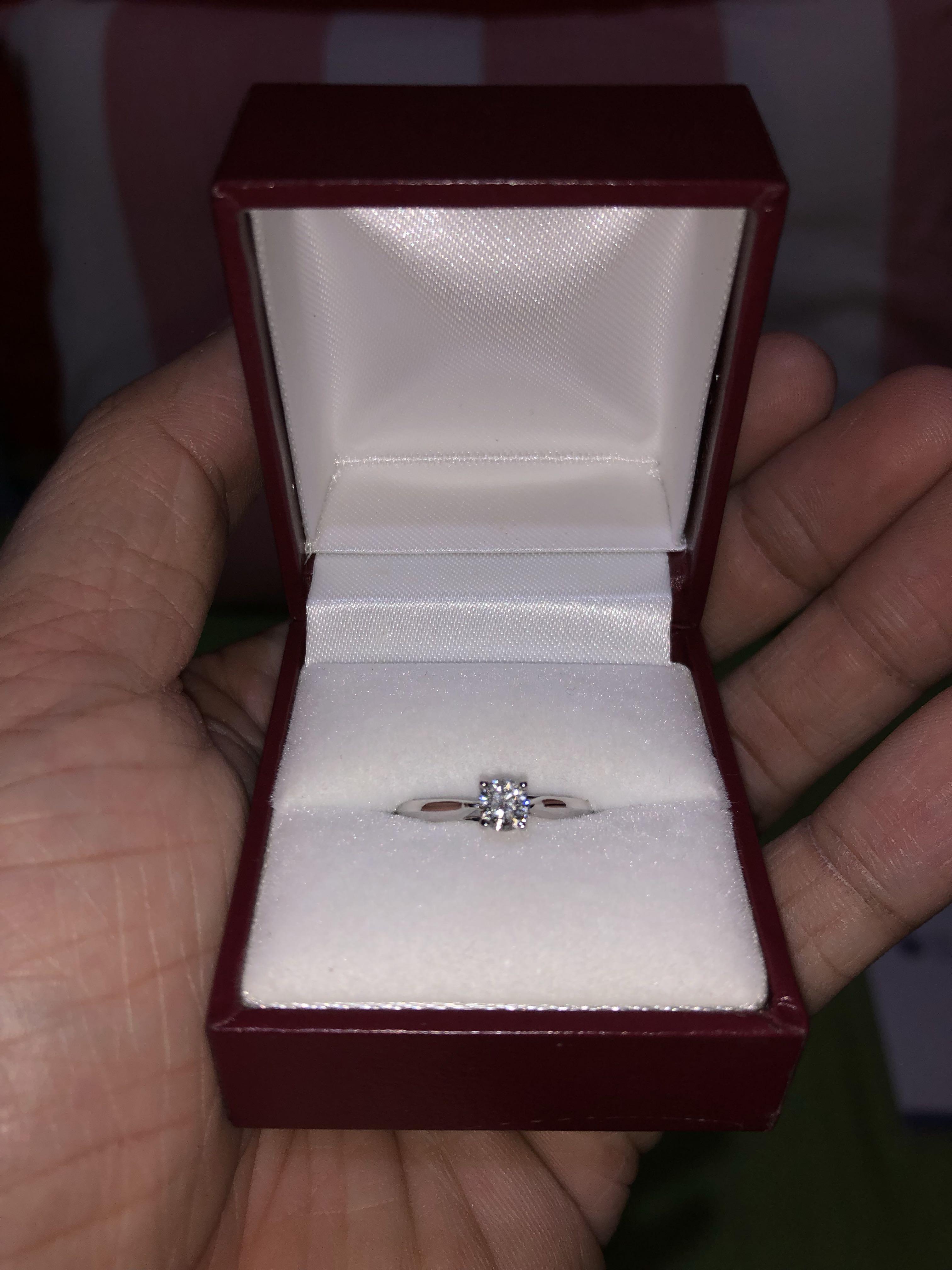 Heart and outlet arrow diamond ring