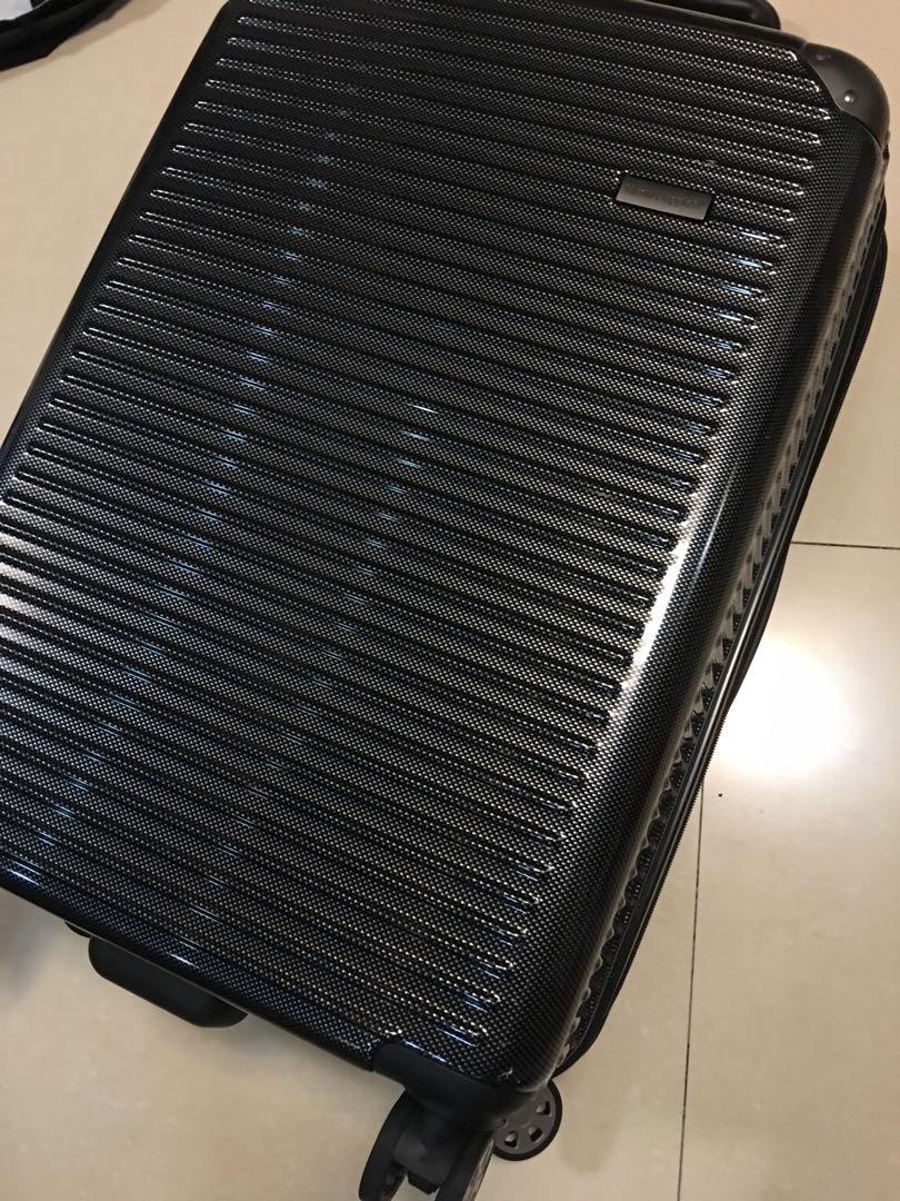 hush puppies luggage 4013