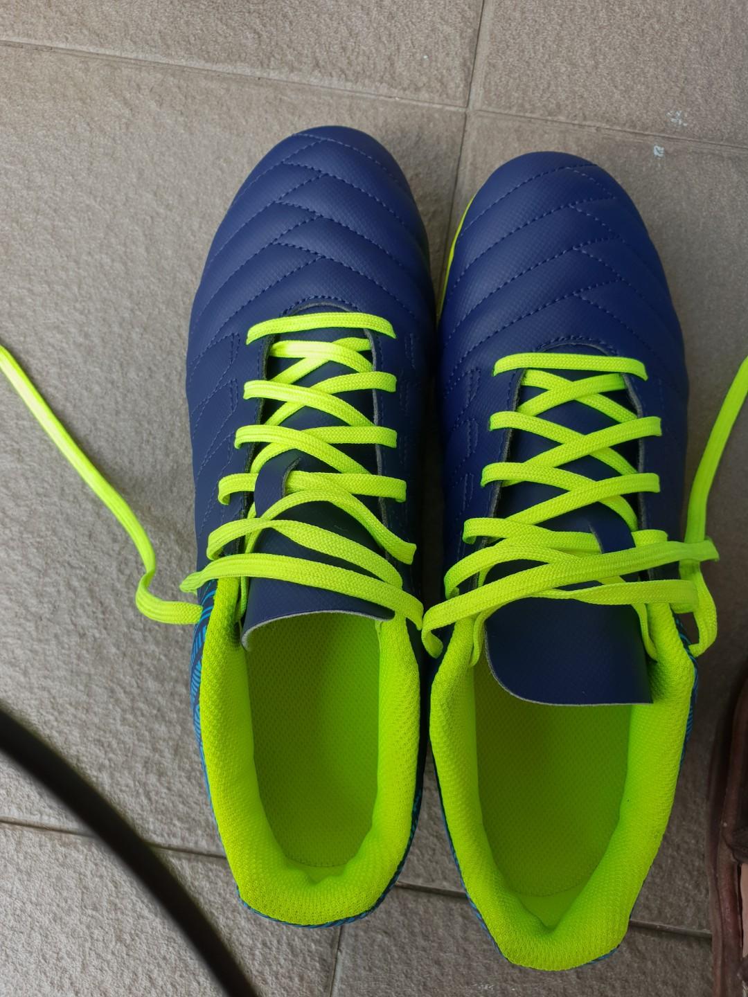 kipsta soccer boots