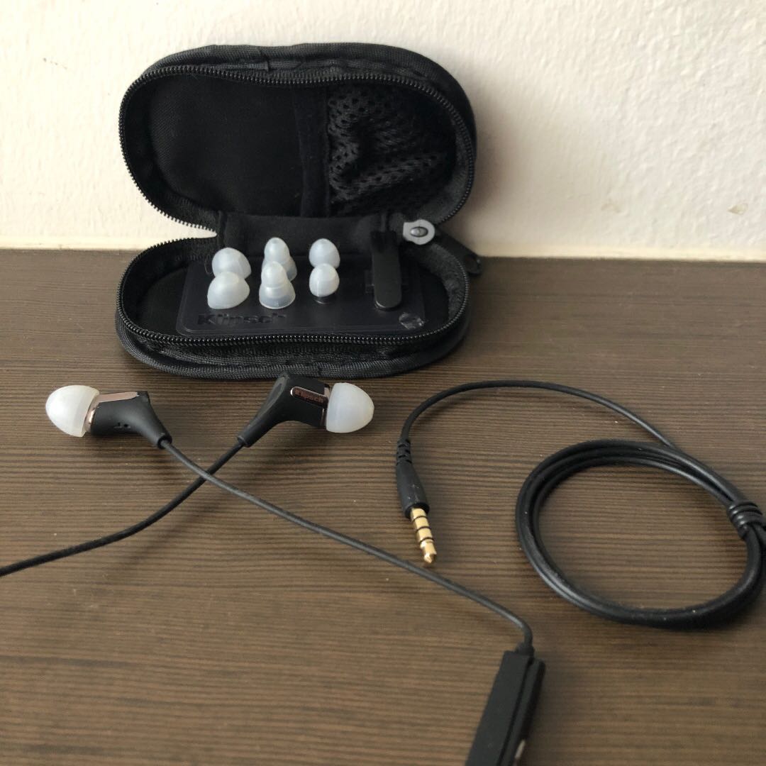 klipsch r6i