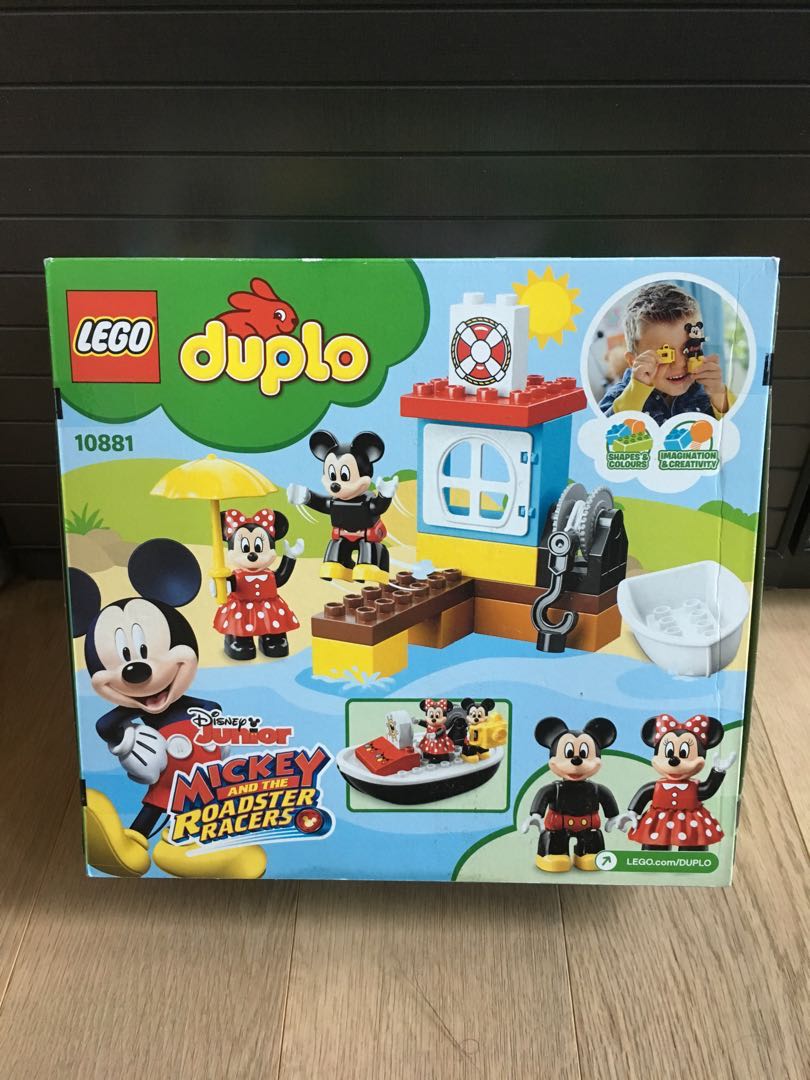 mickey duplo boat