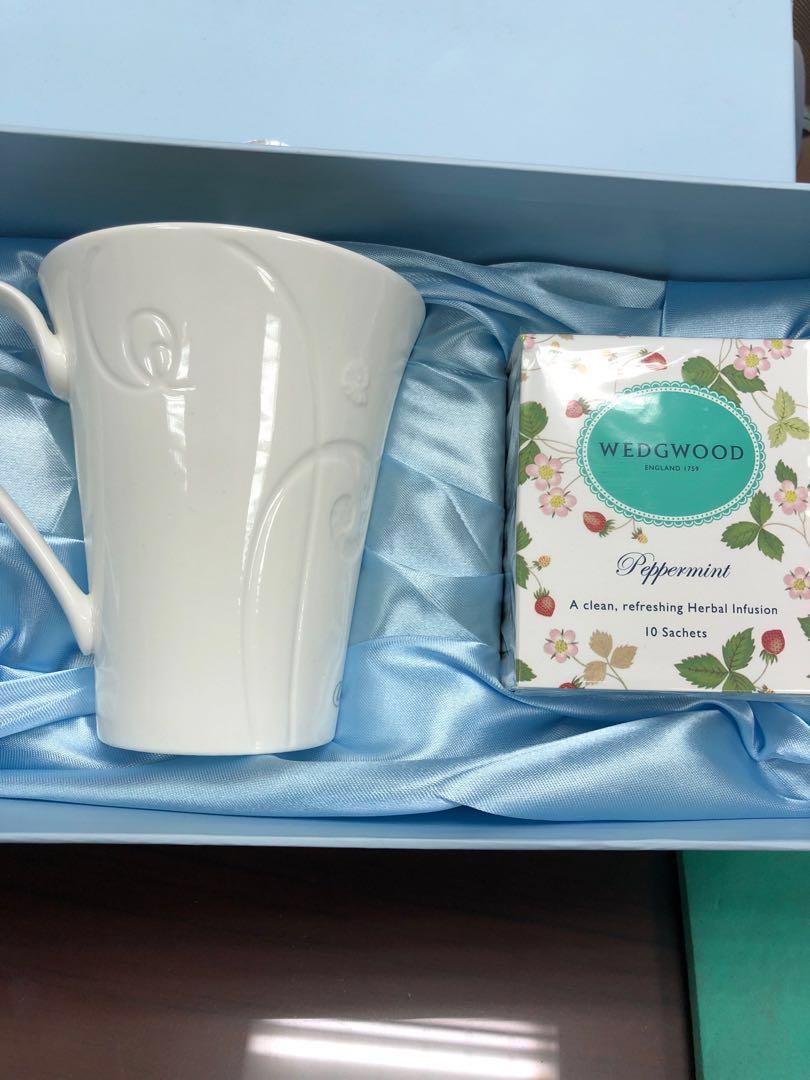 Lexus Wedgwood 骨瓷杯子茶葉組 居家生活 家庭雜貨在旋轉拍賣 Lexus Wedgwood 骨瓷杯子茶葉組 居家生活 家庭雜貨在旋轉拍賣