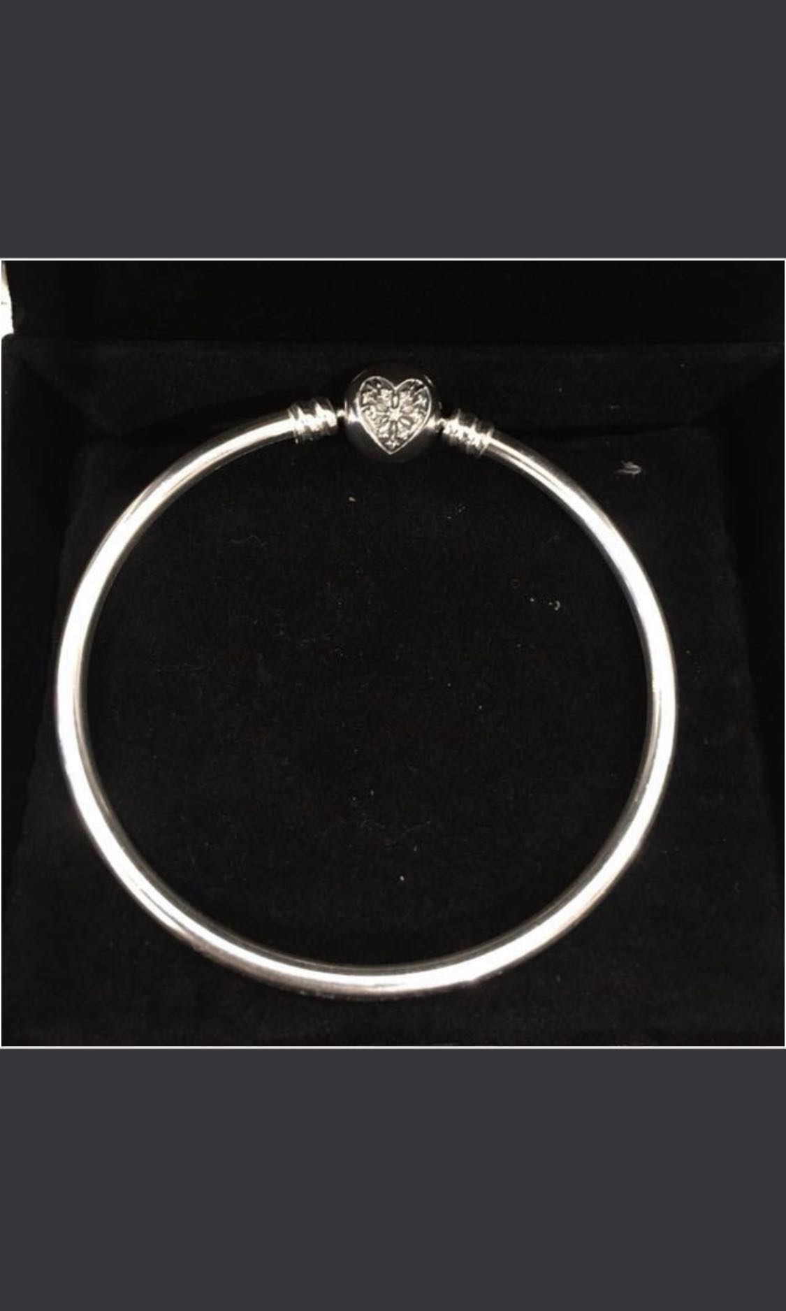 Pandora heart of winter bangle 17cm 