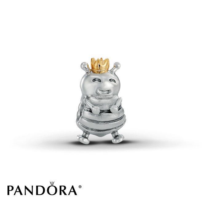Queen bee clearance charm