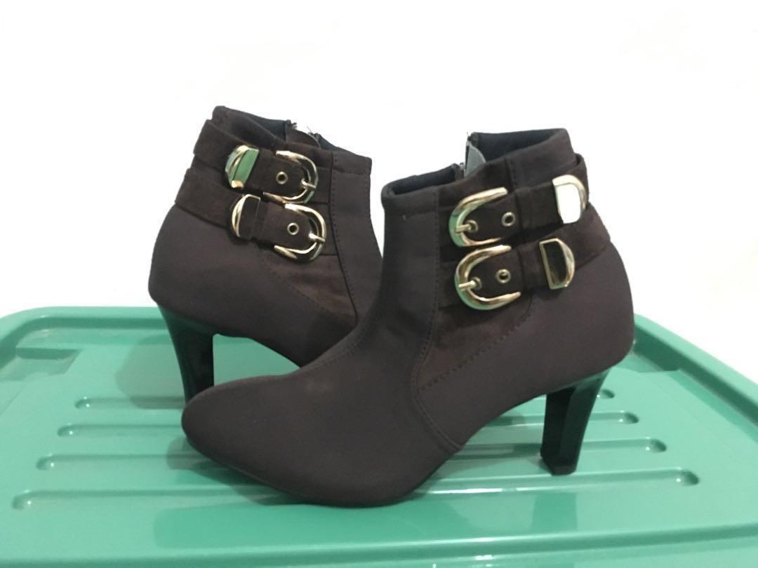Sepatu Boots Wanita Murah Meriah Fesyen Wanita Sepatu Di Carousell