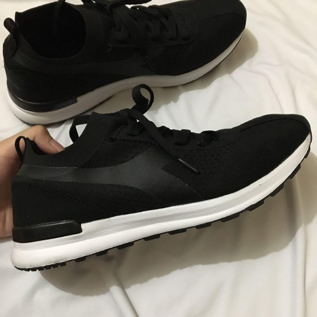 Sepatu sneakers cheap diadora
