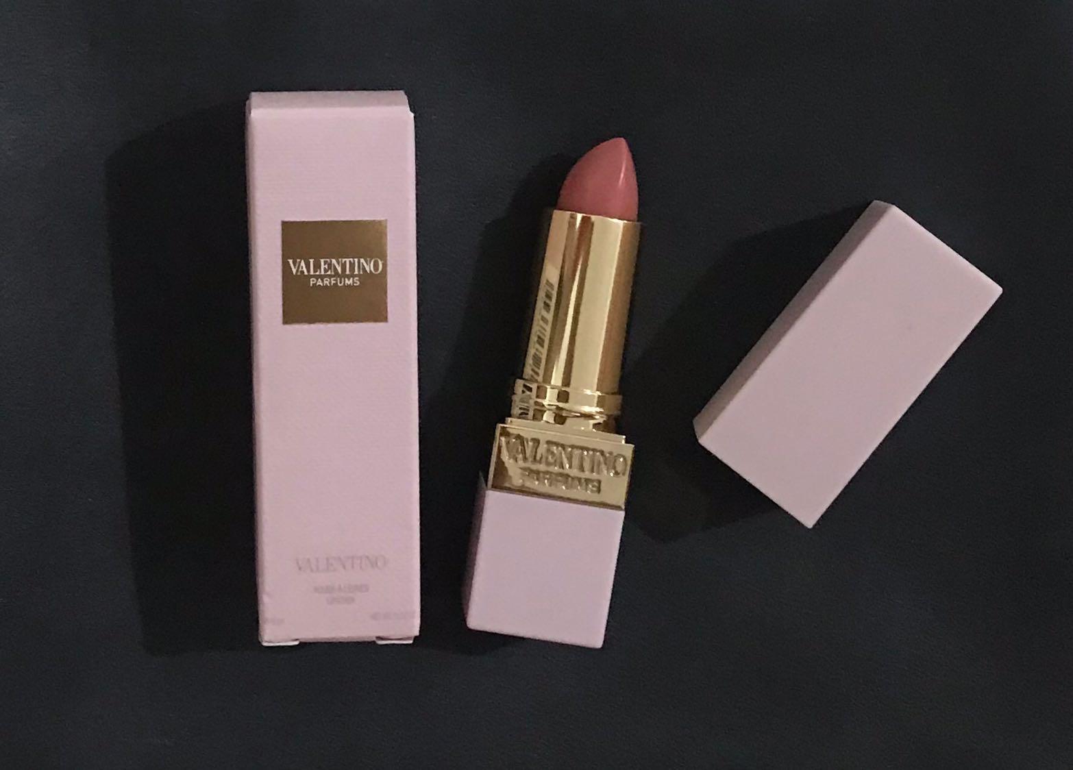 lipstick in my valentino