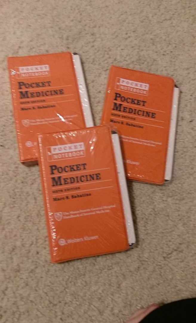 小麻 Pocket Medicine 醫學用書活頁版 教科書在旋轉拍賣