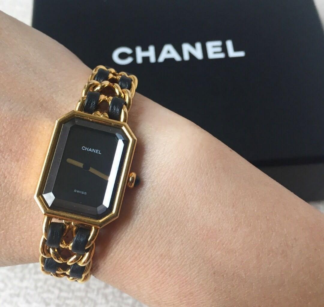 Authentic Chanel Vintage Premiere Watch size M ( fits 15-17cm wrist)