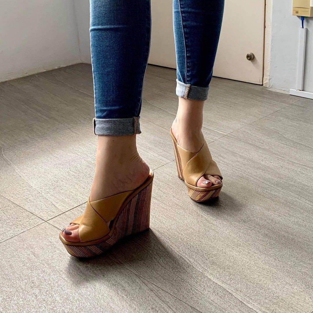 Bcbg clearance shoes wedges