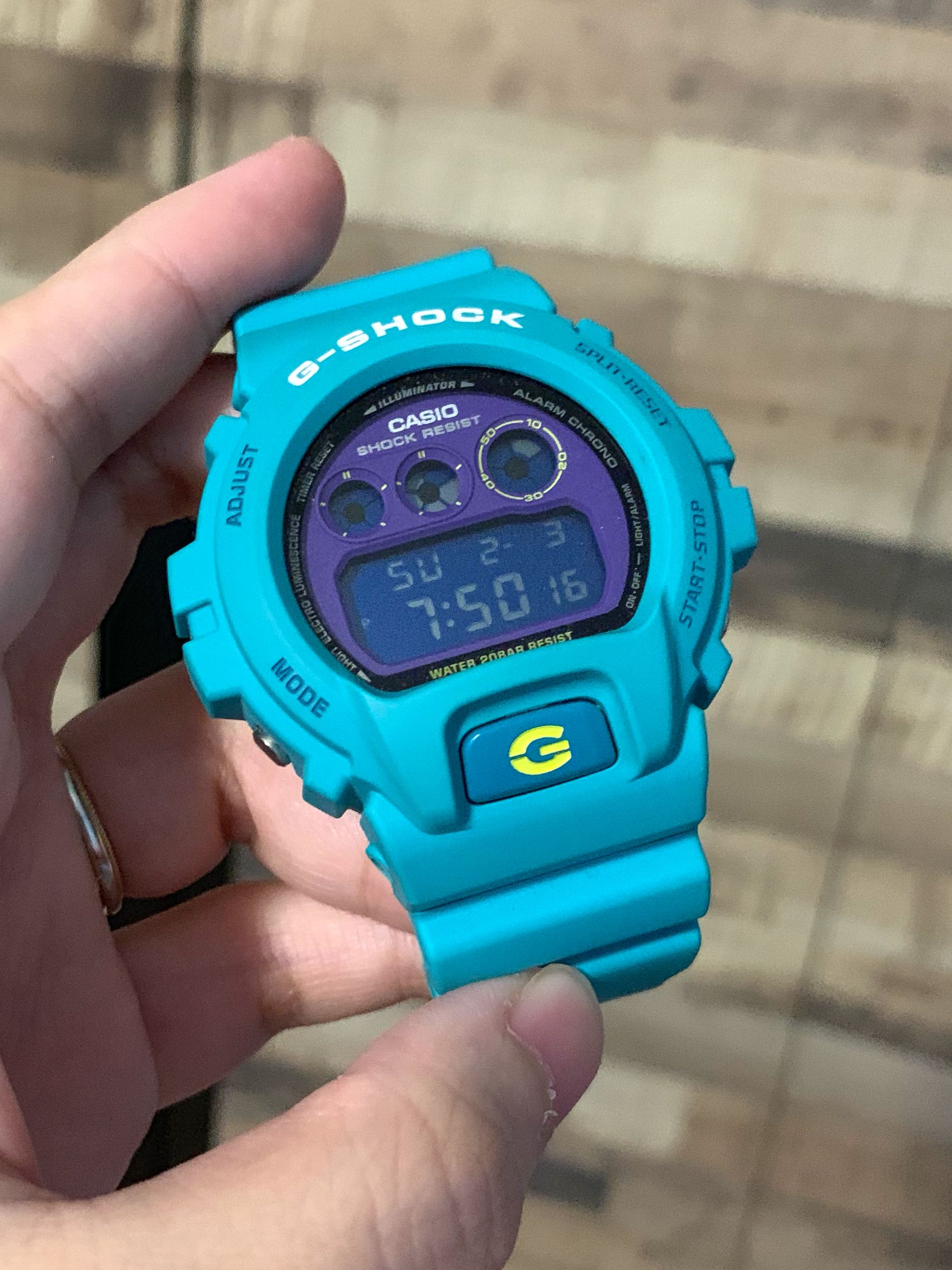 6615133167_1