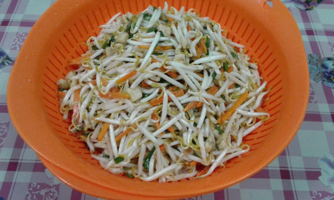 Epok Epok Sayur With Sauce Food Drinks Instant Food On Carousell
