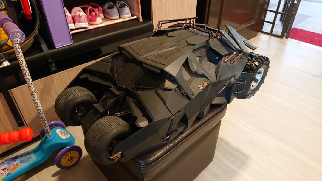 hot toys batman tumbler
