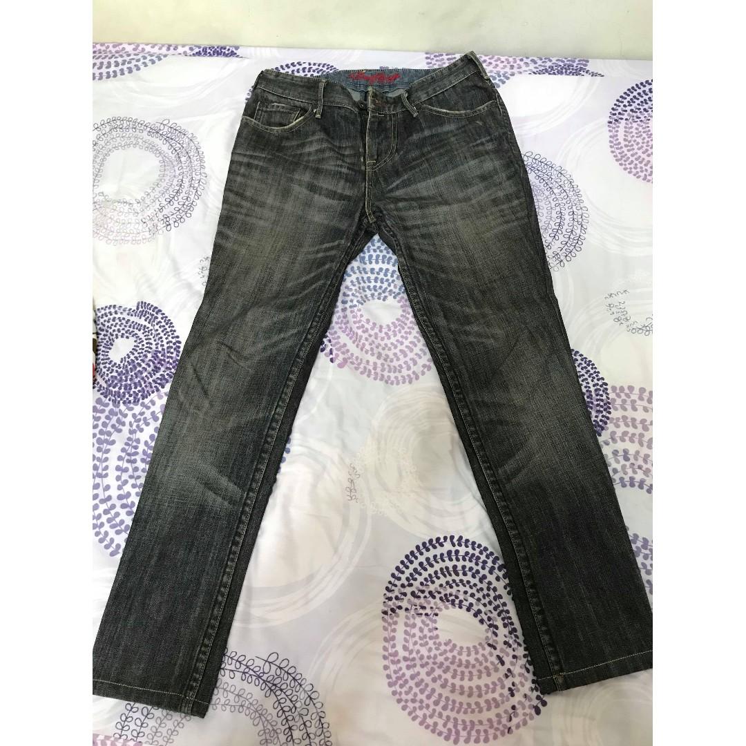 levis red loop collection