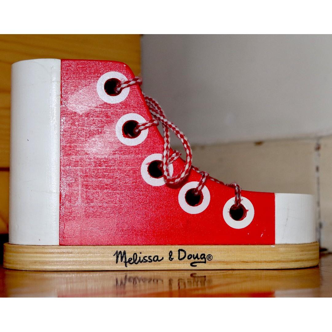 melissa and doug shoe tying