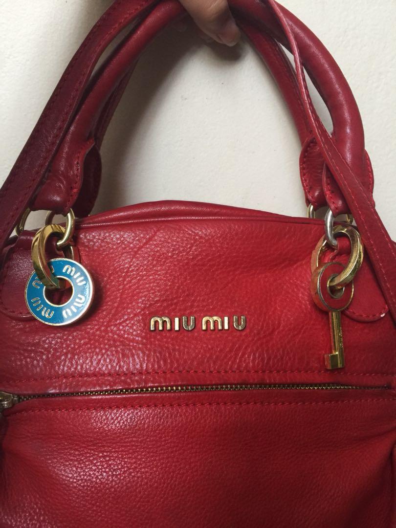 Leather crossbody bag Miu Miu Red in Leather - 14040994