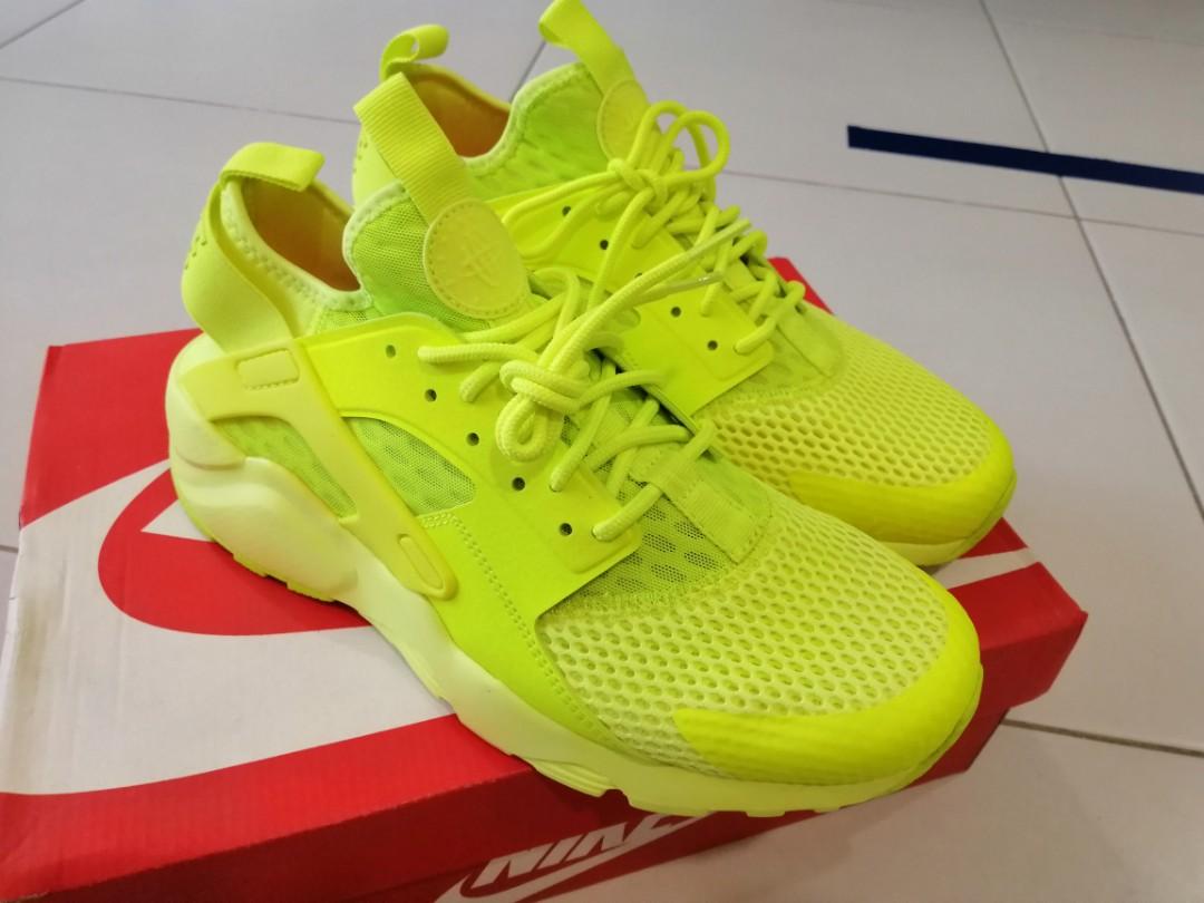 Niike Air Huarache Run Ultra Bright Yellow, Men's Fashion, Footwear,  Sneakers on Carousell