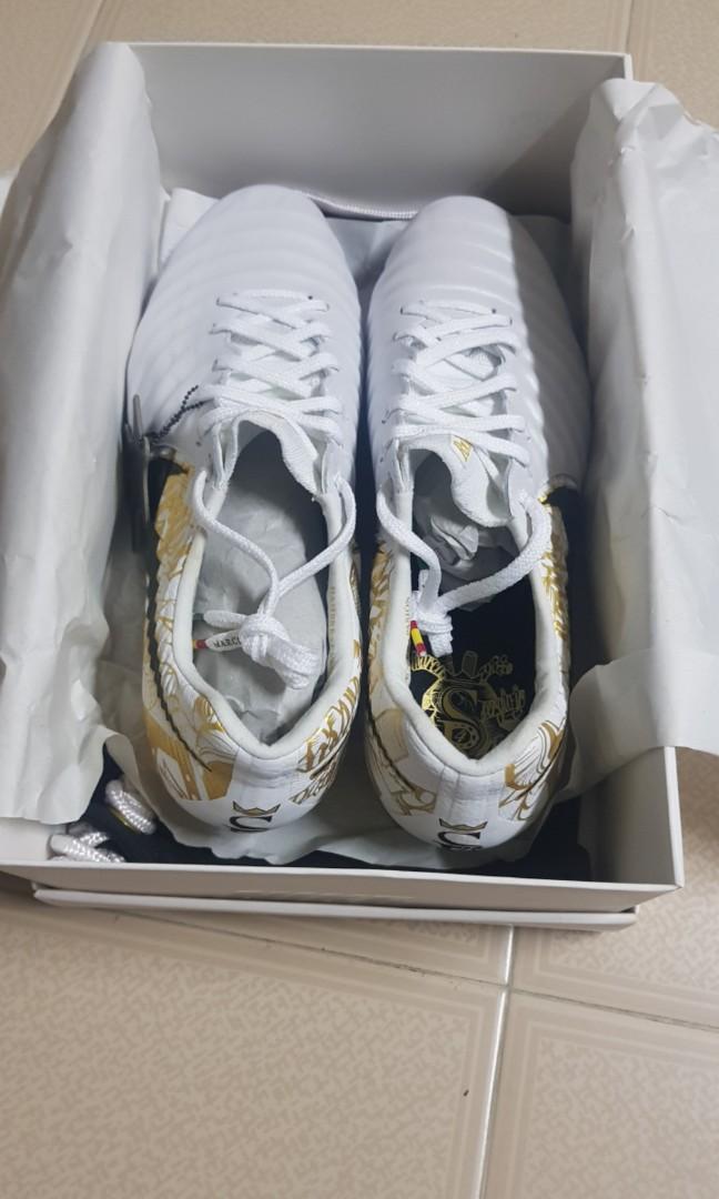 sergio ramos tiempo legend 7