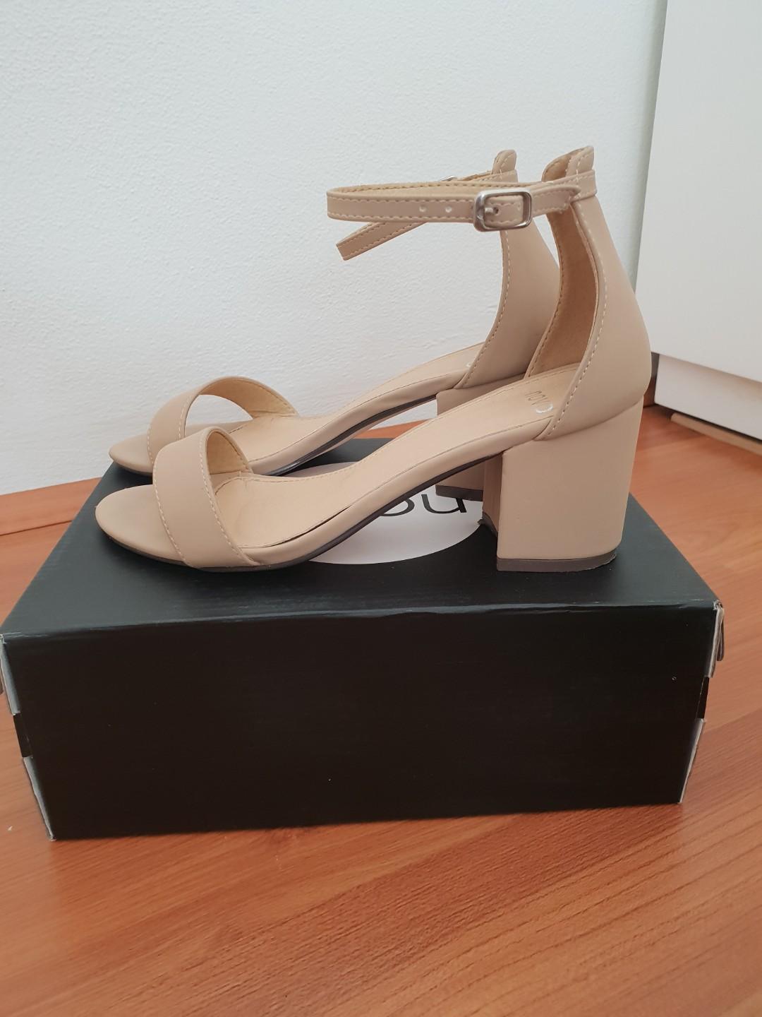 novo nude heels