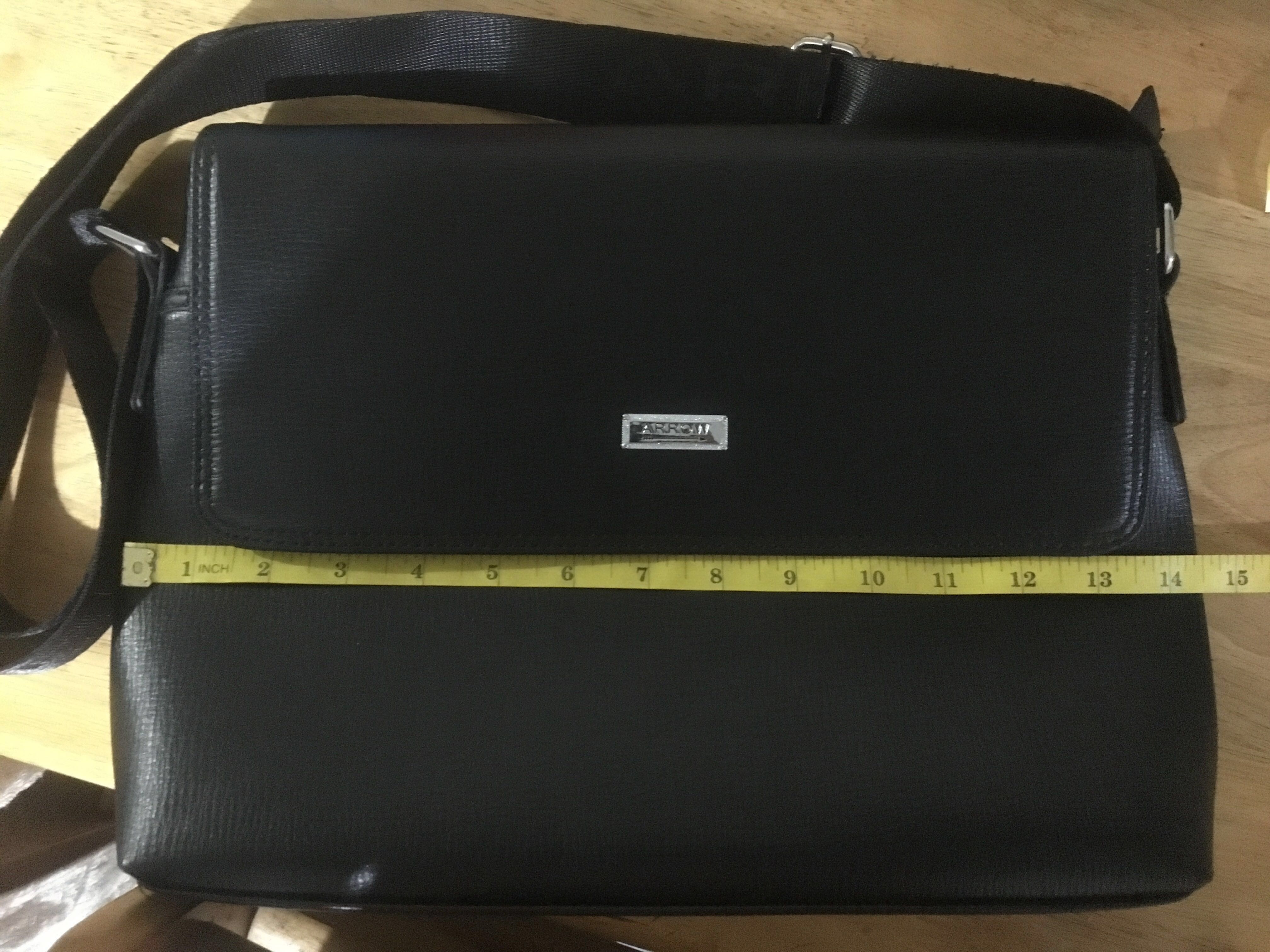 Arrow sling bag clearance