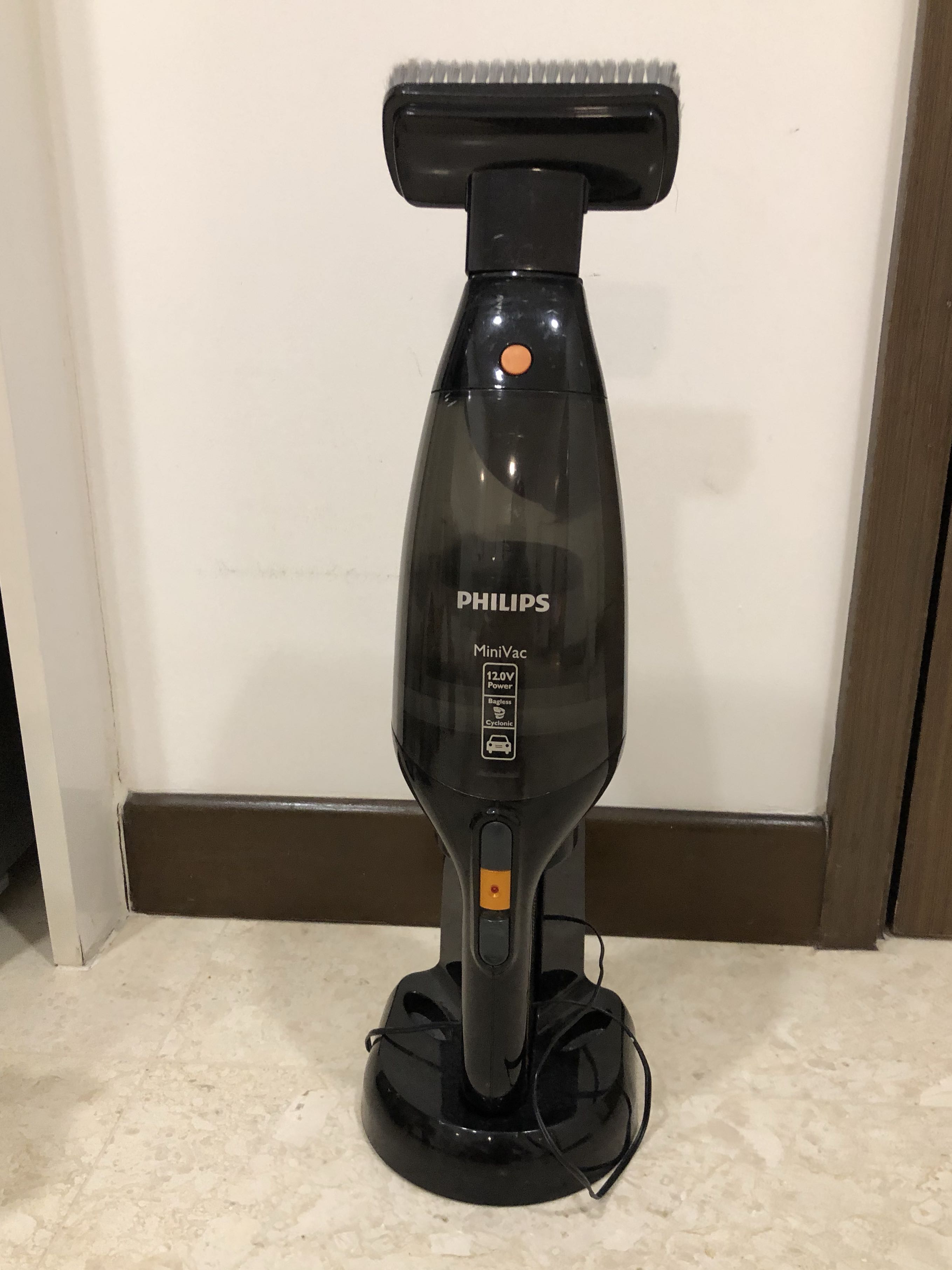 Philips MiniVac Handheld Vacuum, TV & Home Appliances, Vacuum Cleaner & Housekeeping on Carousell