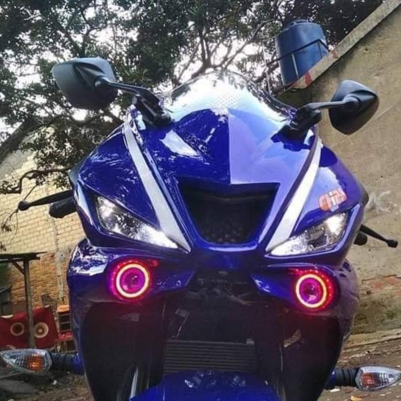 r15 v2 modified with projector lights