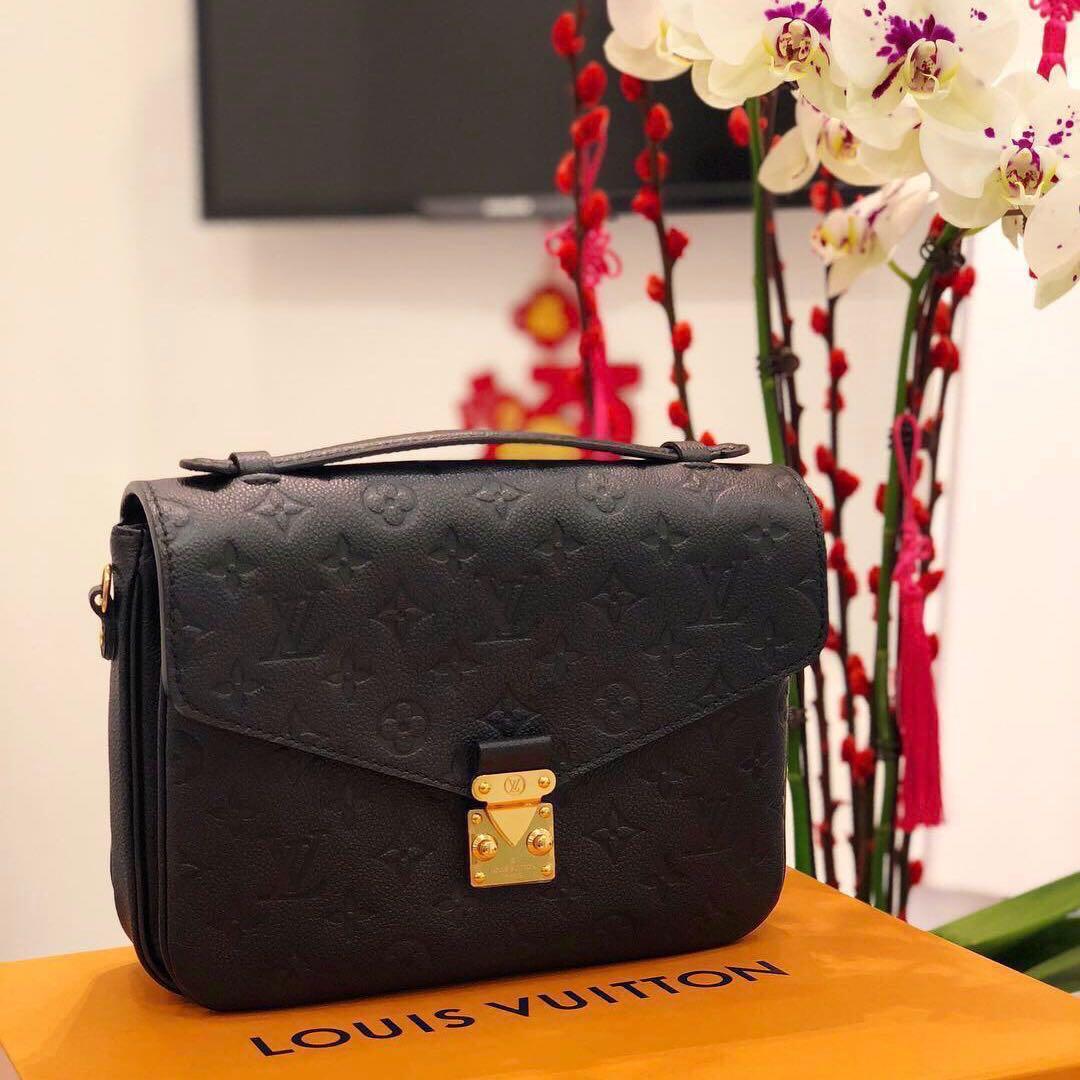 ❌SOLD!❌ Super Popular! Louis Vuitton LV Pochette Metis in Black Empreinte  GHW