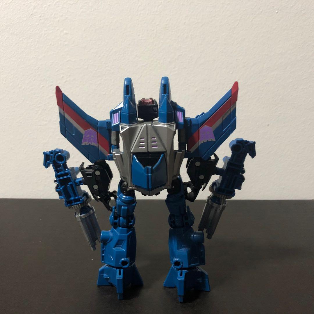 Transformers Generations Fall of Cybertron Deluxe Class Thundercracker
