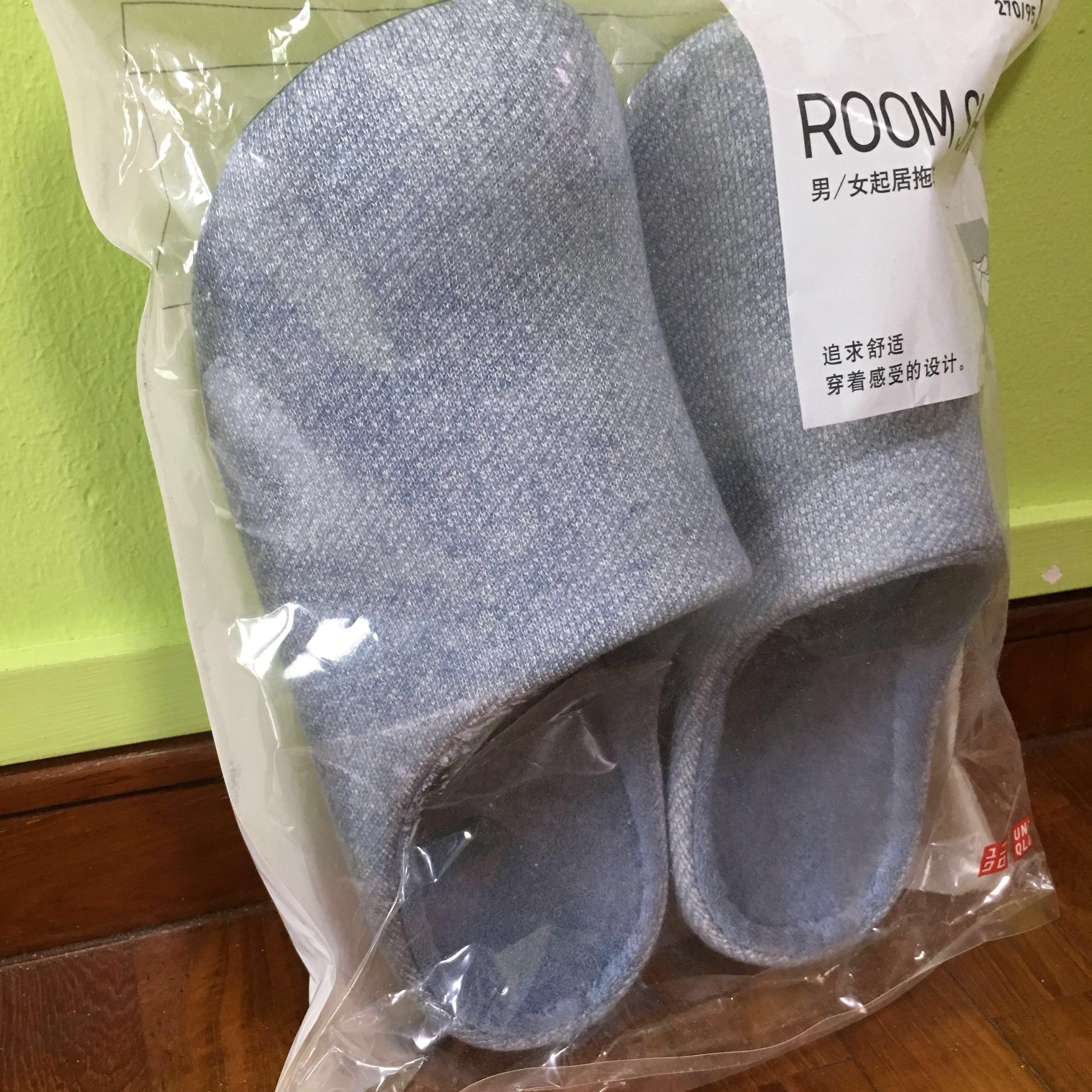 Home hotsell slippers uniqlo