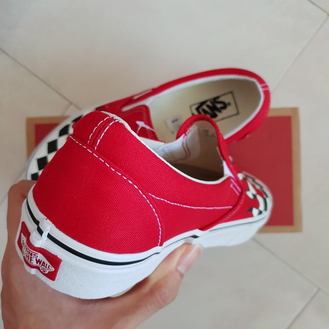 Red flame discount slip on vans