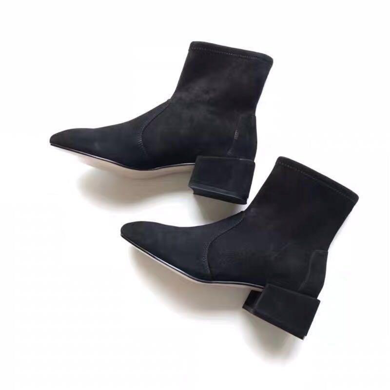 accordion stuart weitzman