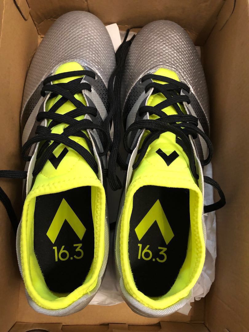全新Adidas ACE 16.3 Primemesh TF 足球鞋, 男裝, 鞋, 波鞋- Carousell