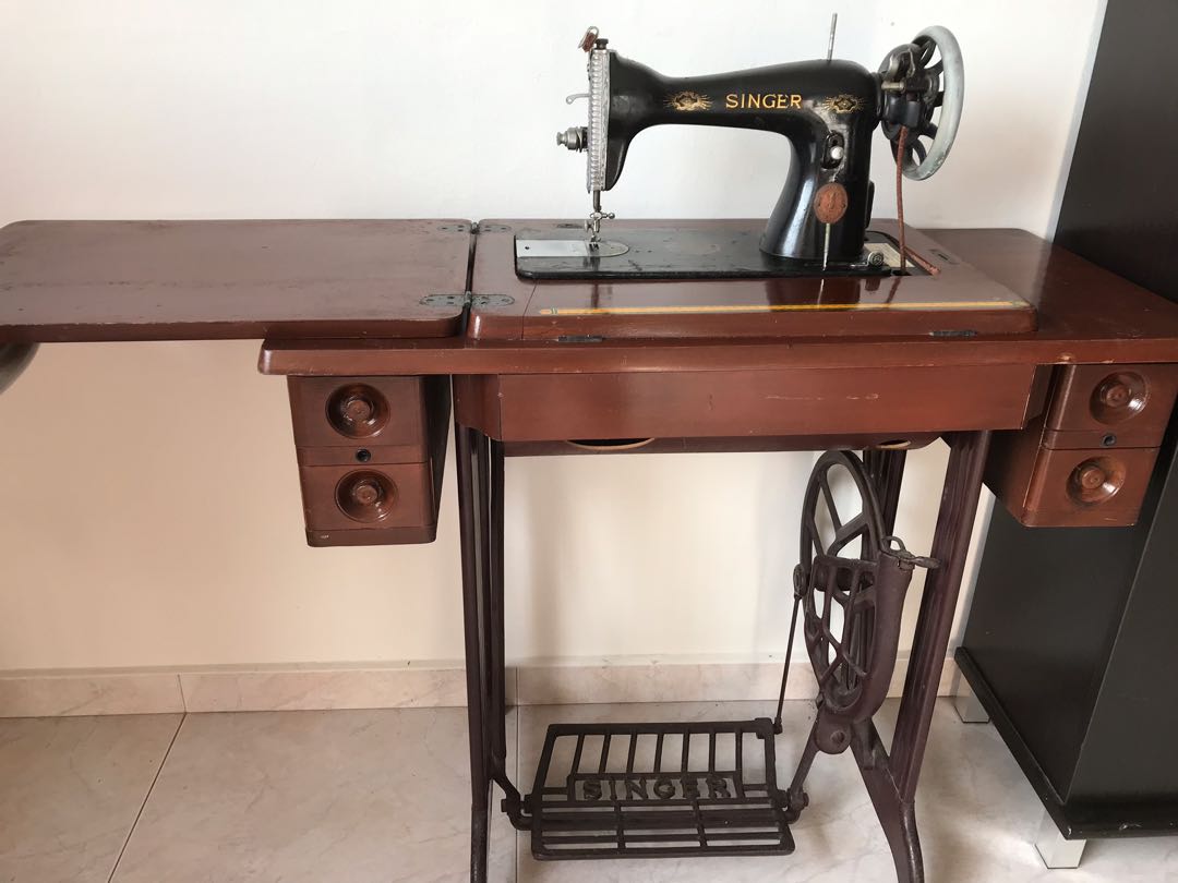 Antique Singer Sewing Machine Hobbies Toys Memorabilia Collectibles Vintage Collectibles On Carousell
