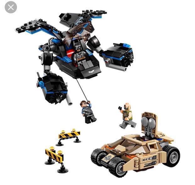 Assembled And Complete Set Lego The Batman Vs Bane Tumbler Chase 76001 Lowest Price Toys Games Bricks Figurines On Carousell It's the perfect play set when paired with other batman lego kits. assembled and complete set lego the batman vs bane tumbler chase 76001 lowest price